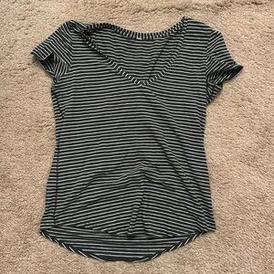 Lululemon love crew tshirt size 6